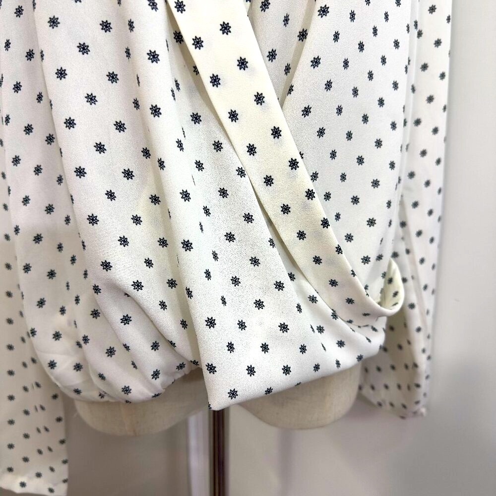 0074~H&M Women’s Polka Dot Long Sleeve Twist Blouse Sz (S /M) - Picture 3 of 13
